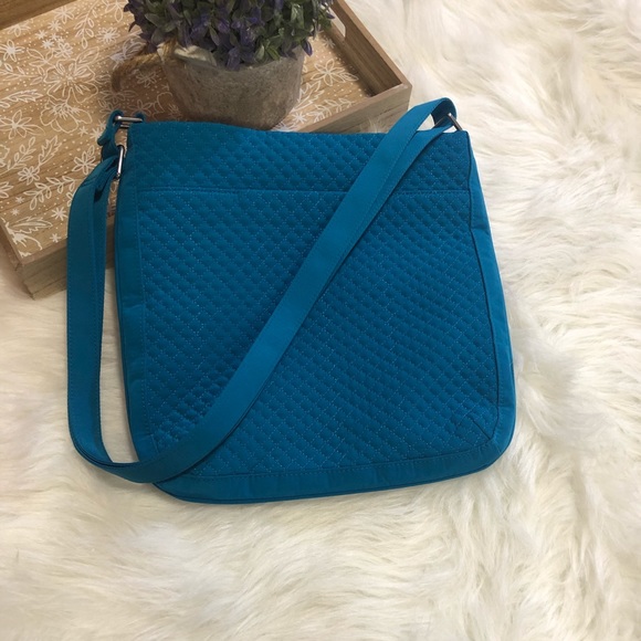 NWT Vera Bradley Triple Zip Hipster - Picture 2 of 7